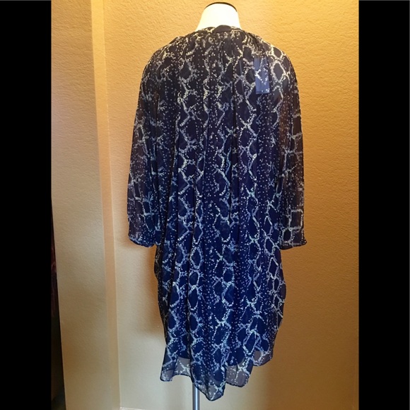 DVF-Silk Bat Wing Navy Geometric Print Dress - Picture 3 of 8